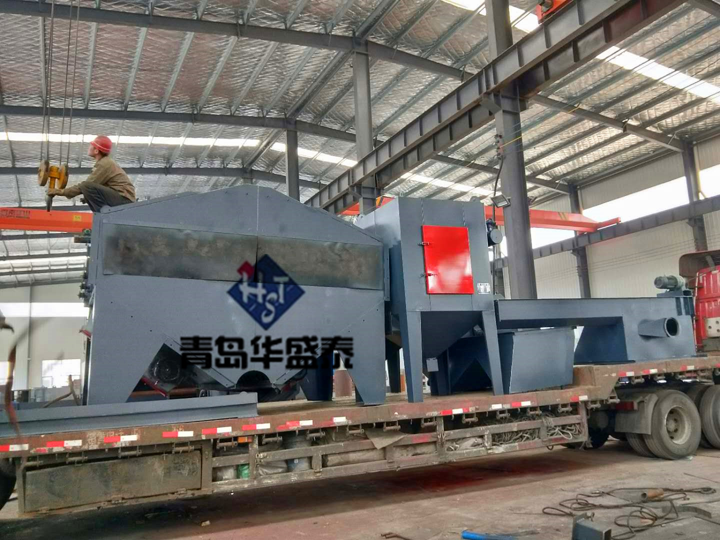 發往內蒙呼和浩特6930拋丸機發貨現場圖