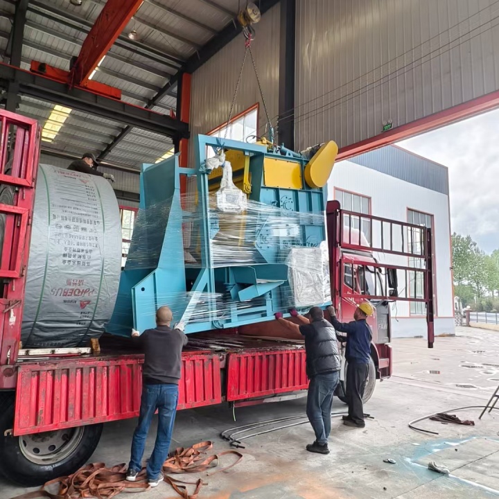 新型除銹機_除銹機器_棒材除銹機