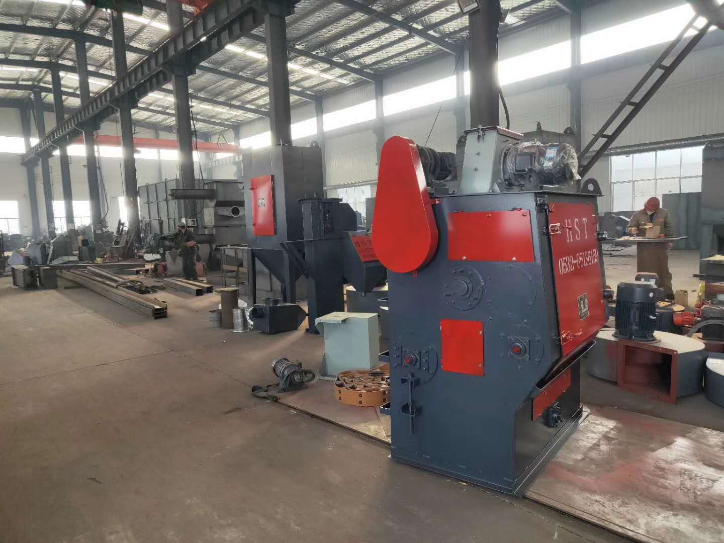 清砂機是什么樣子的_鏈式刮砂機_懸鏈式打砂清理機